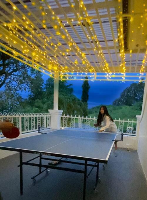 Tropical Villa By Villapedia Citaringgul エクステリア 写真